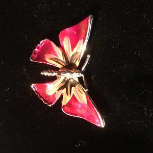 butterfly pin